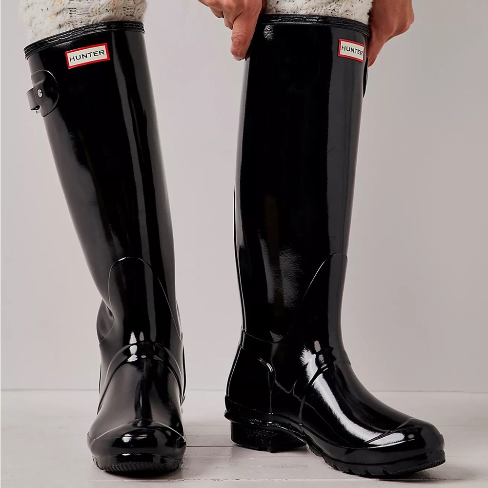 Hunter Women's Original Tall Black Gloss Rain Boots Wellies